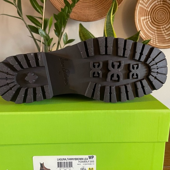 NEW IN BOX Sam Edelman Laguna Chelsea Boot Tawny Brown - Sizes 9 + 9.5 - Picture 3 of 8